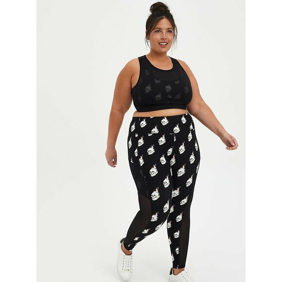 Copied - TORRID Active Bra Black Skull Flames - Picture 2 of 5